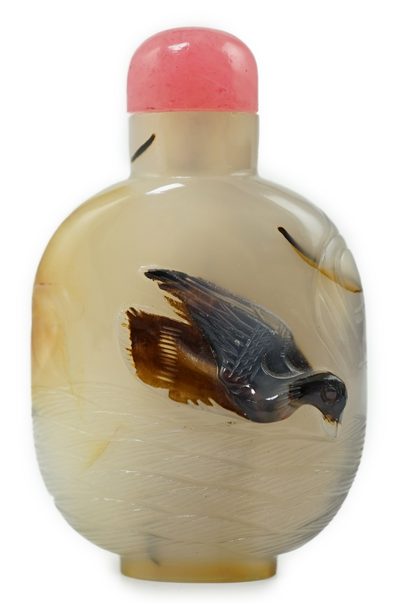 A Chinese shadow/cameo agate 'duck in a pond' snuff bottle, 19th/20th century